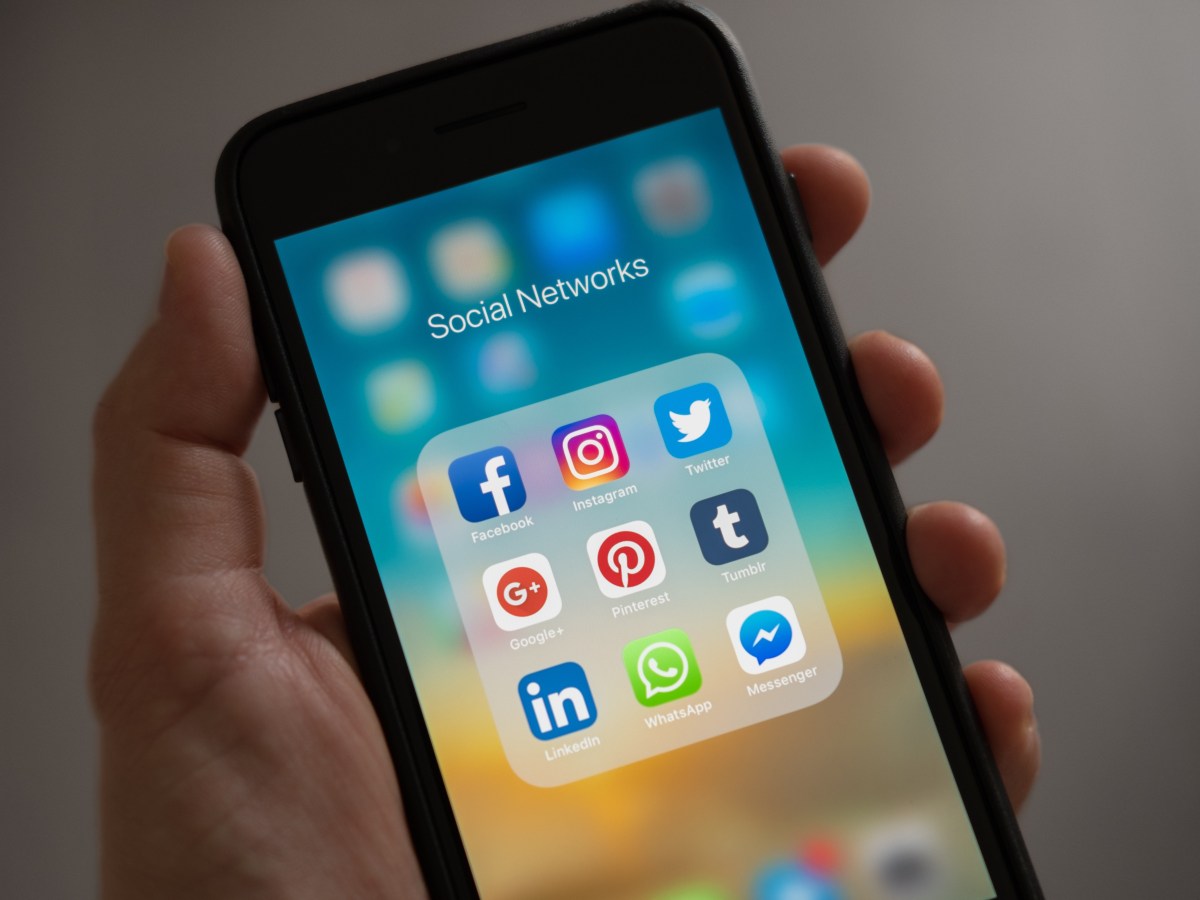 How to protect yourself from misinformation