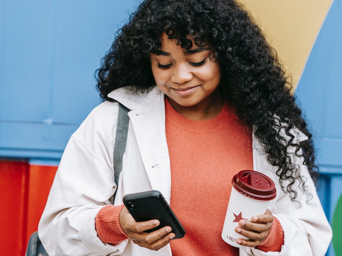 How to maintain professionalism on social&nbsp;media